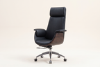 The Chairman Chair, black variant