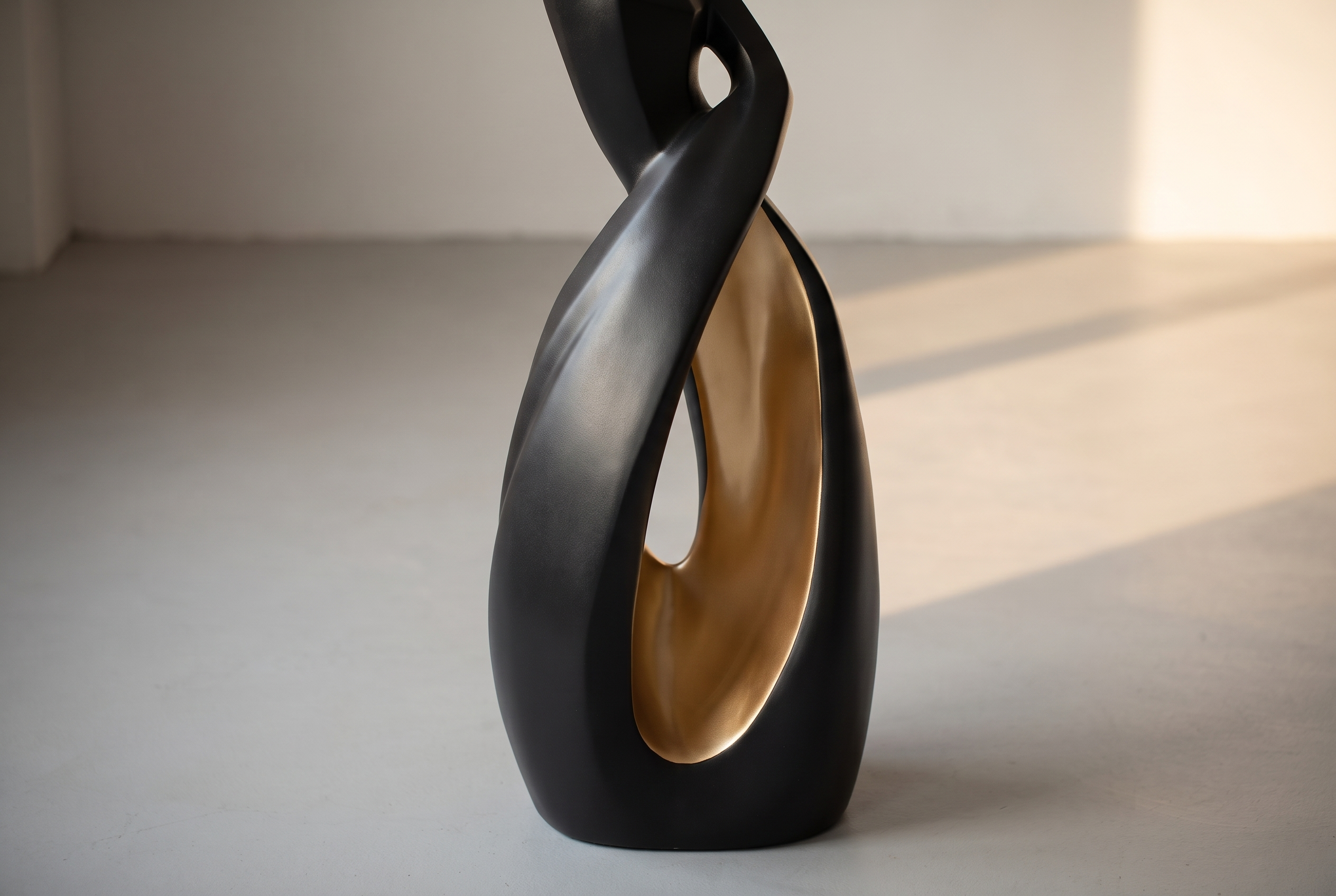 The Pirouette Floor Lamp, base opening detail