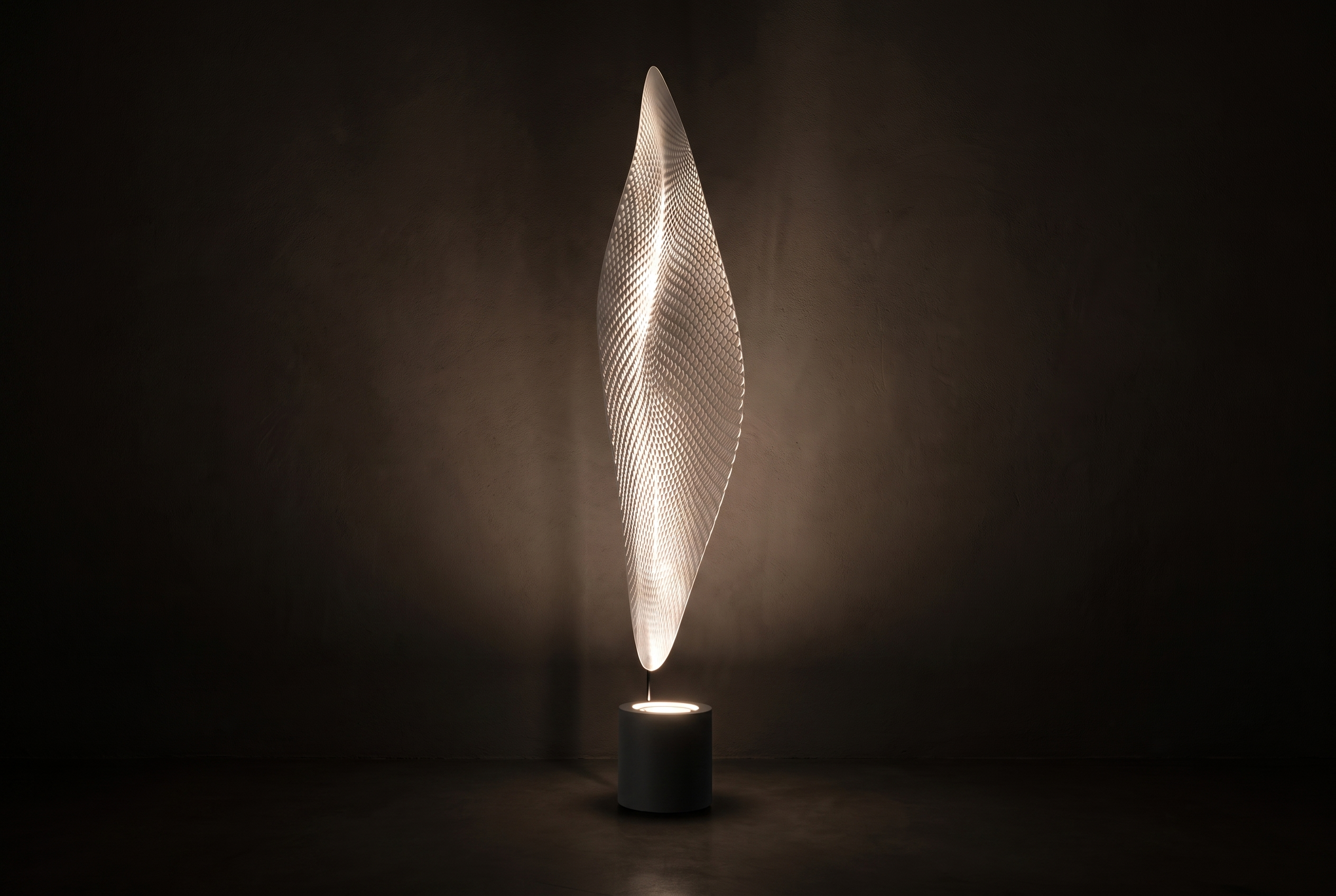 The Gossamer Floor Lamp, glow night